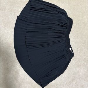 Nike Women's black tennis skirt